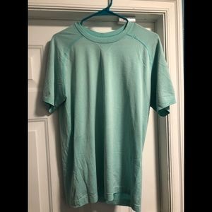 Lululemon metal vent tech tee